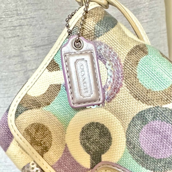 Coach Kristin OP Art C Lavender Multicolor Sequined Handbag / Wristlet - 9” x 5” - Picture 4 of 14